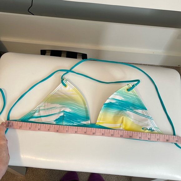 Oakley string bikini top. Size small. - Picture 6 of 6